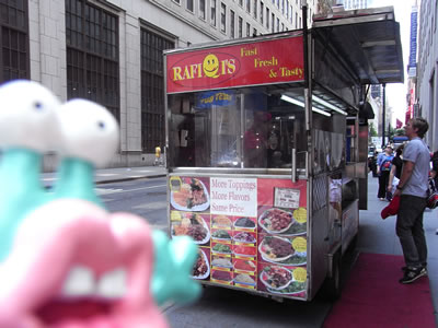ホケタケ、お弁当屋さんのワゴンと